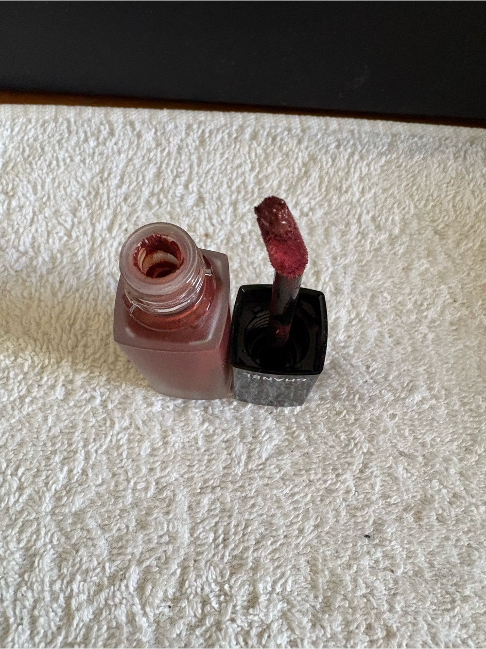 CHANEL Rouge Allure Liquid Velvet Lip Colour 232 Renversante - Picture 5 of 5